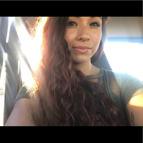 🍍MEET YOUR POSHER🍍 - Picture 1 of 1